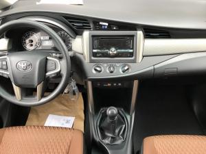 Bán xe Toyota Innova 2018 số sàn , khuyến mãi đặc biệt, xe có giao ngay, hổ trợ vay vốn 80%, lãi suất ưu đãi