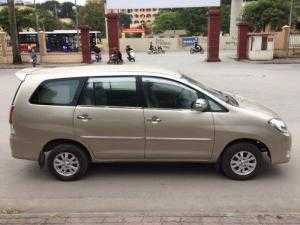 Nhà bán Toyota Innova 2012 vàng cát số sàn zin đẹp mê nhé