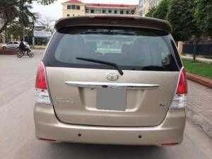 Nhà bán Toyota Innova 2012 vàng cát số sàn zin đẹp mê nhé