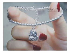 Lắc bạc cho bé