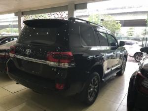 Bán Toyota Land Cruise 4.6 ,sản xuất và đăng ký 2016,xe cực mới,thuế sang tên 2%.