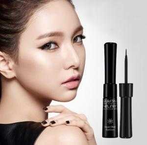 Kẻ mắt nước chống lem và trôi The Style Liquid Sharp Eye Liner