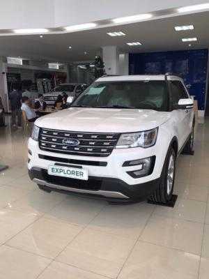 Ford Explorer 2018 trả góp tặng bảo hiểm thân vỏ