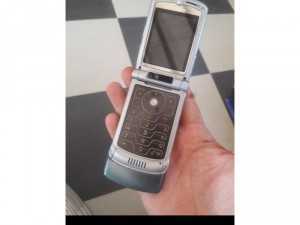 Motorola v3xx