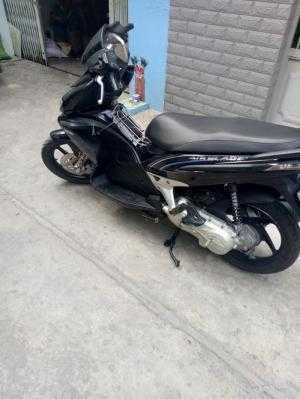 Honda AirBlade màu đen bstp xe đẹp máy êm nguyên zin xe mới 95%