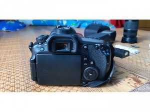 Cần bán bộ máy canon 60D