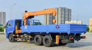 Xe Tải Cẩu tự hành DINEX 7 tấn Kamaz 65117 nhập khẩu từ Nga.
- Công thức bánh xe :6x4
- Tự trọng, kg: 12.225
- Tải trọng cho phép tham gia giao thông, kg: 11.000
- Kích thước tổng thể (DxRxC), mm: 10.245 x 2.540 x 3.800
- Kích thước lòng thùng xe, mm: 6.300 x 2.700 x 580
- Gắn cẩu dinex 7 tấn.
- Động cơ, Model: KAMAZ-740.30-260 (Euro-2)
- Loại :Diesel 4 kỳ, V8 Turbo tăng áp
- Công suất động cơ,Kw (Hp)/ vòng/phút: 1.060 (108)
Số chỗ ngồi / giường nằm:03 / 00
- Hệ thống phanh: ABS (chống bó cứng)
- Cỡ lốp: 11.00 - R20
Xuất xứ: Xe cơ sở nhập khẩu nguyên chiếc từ Nga.
- Phù hợp với đường đèo núi, đường lầy vào mùa mưa thì rất tốt, đường hỗn hợp và đặc biệt rất bền nên rất phù hợp với người kinh doanh.
- Chỉnh sửa phù hợp với yêu cầu của khách hàng.
- Giá: 1.700.000.000 đ
- Hỗ trợ vay vốn Ngân hàng 70% - 85%. Mua số lượng lớn có thể thương lượng về mức giá.
- Giấy phép đầy đủ, dịch vụ chăm sóc khách hàng tận tình, nhanh chóng để tiện cho việc kinh doanh của người mua.
- Phủ toàn quốc nên giao xe bất cứ đâu anh em cứ yên tâm.
- Bạn có thể đến xem xe bất cứ khi nào, ở đâu cũng có thể xem xe gần nhất nơi bạn ở,nếu bạn thật sự cần. (Fb,Zalo: 0975402018 chiến)
Trụ sở: A50 - A60 phú thuận p. Phú thuận q7 Tp hcm và trên 23 chi nhánh toàn quốc. ( có hoa hồng cho anh em giới thiệu, uy tín nha anh em).
https://www.facebook.com/XeBen.Kamaz.NhapKhauTuNga/