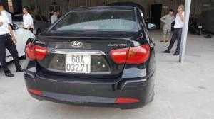 Bán Hyundai Avante 1.6MT màu đen VIP số sàn sản xuất 2011 một chủ
