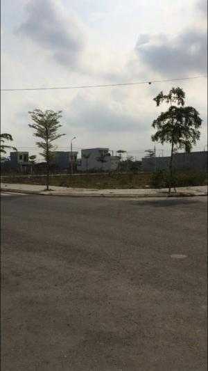 Bán lô góc 2 đường 7.5m khu dân cư CN Hòa Khánh đối diện công viên và chợ (shophouse đường 5)