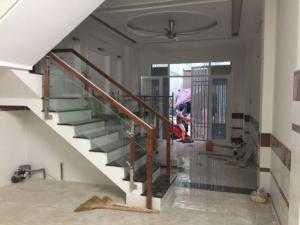 Bán nhà 1 trệt 3 lầu đường Trương Văn Thành