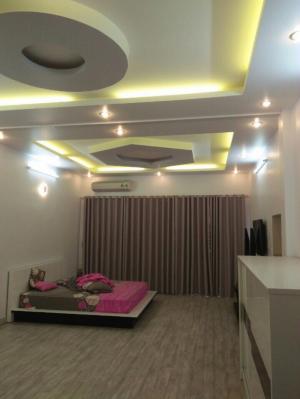 Nhà đẹp DT(4x20) 4 tấm lô J khu cao cấp Tên Lửa