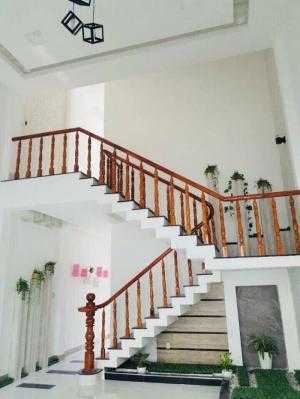 Bán nhà 1 trệt 1 lửng khu dân cư dầu khí