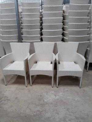 Cần thanh lý gấp 100 bộ bàn ghế giá siêu rẻ
