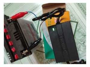 Máy nạp ắc quy 12v tự ngắt khi đầy