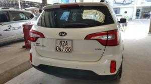 Bán Kia New Sorento 2.2MT số sàn máy dầu sản xuất 2016 màu trắng