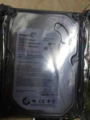 Ổ cứng máy tính để bàn - ổ cứng PC.
Seagate 500Gb HD