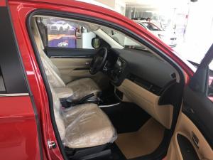 Mitsubishi Outlander 2.0 CVT Premium Đủ màu giao ngay