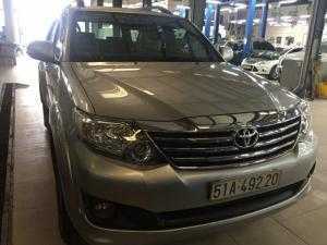 Bán Toyata Fortuner sx 2013 màu bạc