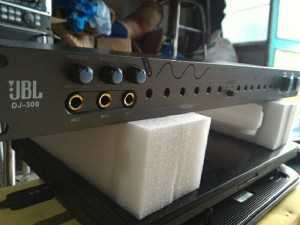 Vang cơ jbl dj300