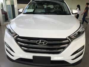 Hyundai Tucson 2018 màu trắng full option