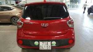 Bán Hyundai Grand i10 1.0MT màu đỏ tươi xinh sản xuất 2017 phiên bản gia đình