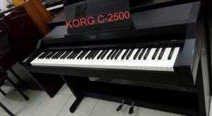 Piano korg C800