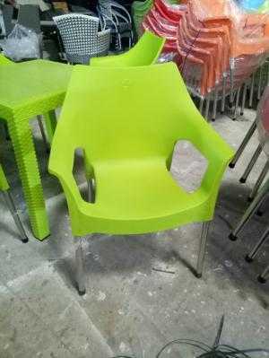 Bộ bàn ghế nhựa bành hàng hot độc lạ