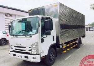 Xe Isuzu NQR75ME4 thùng kín inox sóng