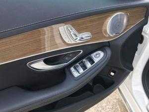 Định cư nước ngoài, cần bán gấp xe Mercedes C250 at ,sx 2016 màu trắng