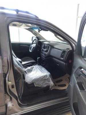 Colorado 2.5L MT 4x4 giá khuyến mãi cực sốc tại Chevrolet Phú Mỹ Hưng