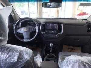 Colorado 2.5L MT 4x4 giá khuyến mãi cực sốc tại Chevrolet Phú Mỹ Hưng