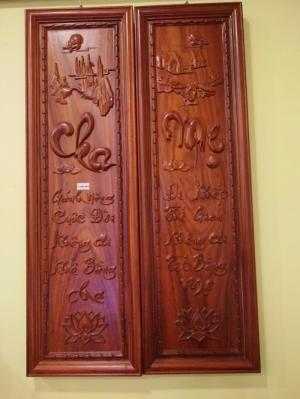 Tranh Gỗ hương Cha mẹ.