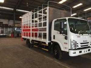 Xe tải Isuzu thùng bạt 2t35, 2350kg được vào thành phố hỗ trơ vay trả góp 90%