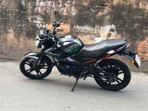 Motor Rebel USA Notus mua 2016 độdáng FZ,mới đẹp