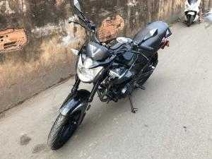 Motor Rebel USA Notus mua 2016 độdáng FZ,mới đẹp