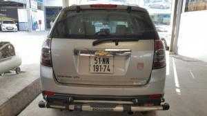 Bán Chevrolet Captiva LTZ 2.4AT màu ghi bạc số tự động sản xuất 2011 biển Sài Gòn