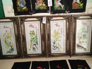Tranh chỉ lụa tứ quý