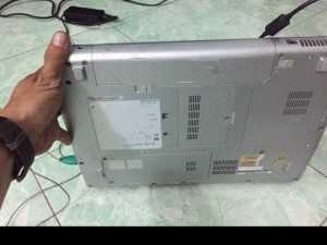 Laptop Lenovo 3000 N100 cpu t7200, ram 4g, hdd 120g