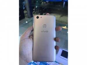 Vivo V7 đẹp mê li vẻ sang trọng vừa túi tiền