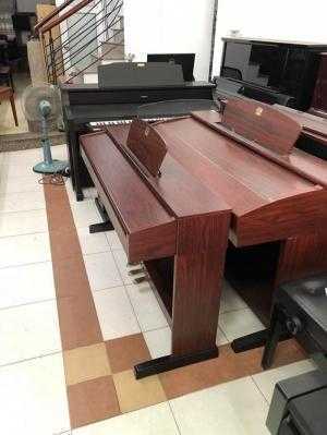 Đàn piano điện CLP 320M tuyệt đẹp