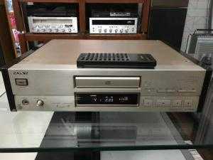 Đầu CD Sony CDP 777ESA