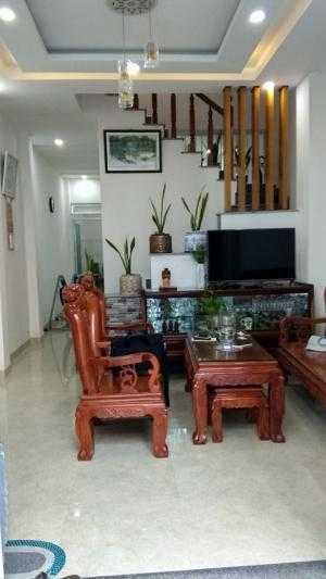Cho thuê nhà nguyên căn gần biển Nha Trang