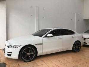 Bán JAGUAR XE PORTFOLIO, JAGUAR 2.0L màu trắng, sản xuất 2015, Biển Hà Nội