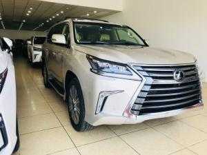 bán Lexus LX570 sản xuất 2018 xuất Mỹ đủ đồ xe giao ngay và giấy tờ
