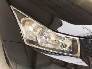Bán Chevrolet Cruze 1.6 LT sản xuất 2011, màu đen