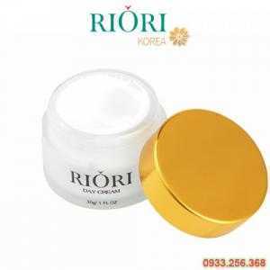 Kem Dưỡng Trắng Da Ban Ngày Riori