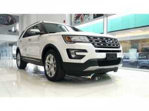 Ford Explorer có sẵn 3 màu giao ngay