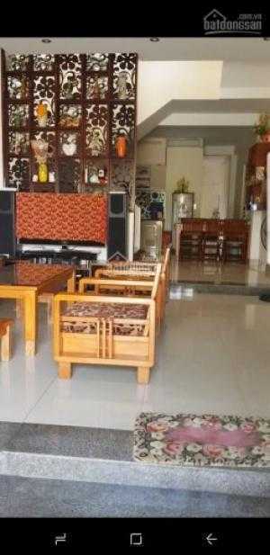 Bán nhà gần chợ Miếu Bông, để lại nội thất VIP, giá rẻ
