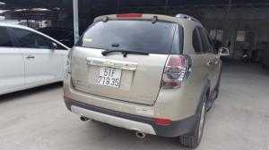 Bán Chevrolet Captiva Max 2.4AT màu vàng cát số tự động sản xuất 2010 biển Sài Gòn