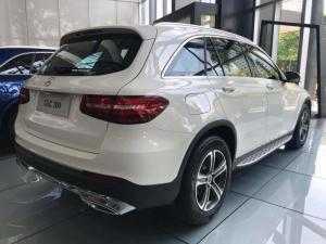 Bán Xe Mercedes GLC 200 Màu Trắng, Giá Tốt, Giao Xe Ngay